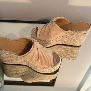 Marc Fisher espadrille wedge suede platform